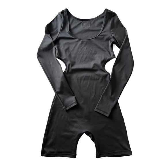 Frankies Bikinis Active Felix Long Sleeve Bodysuit Black M - Picture 2 of 5